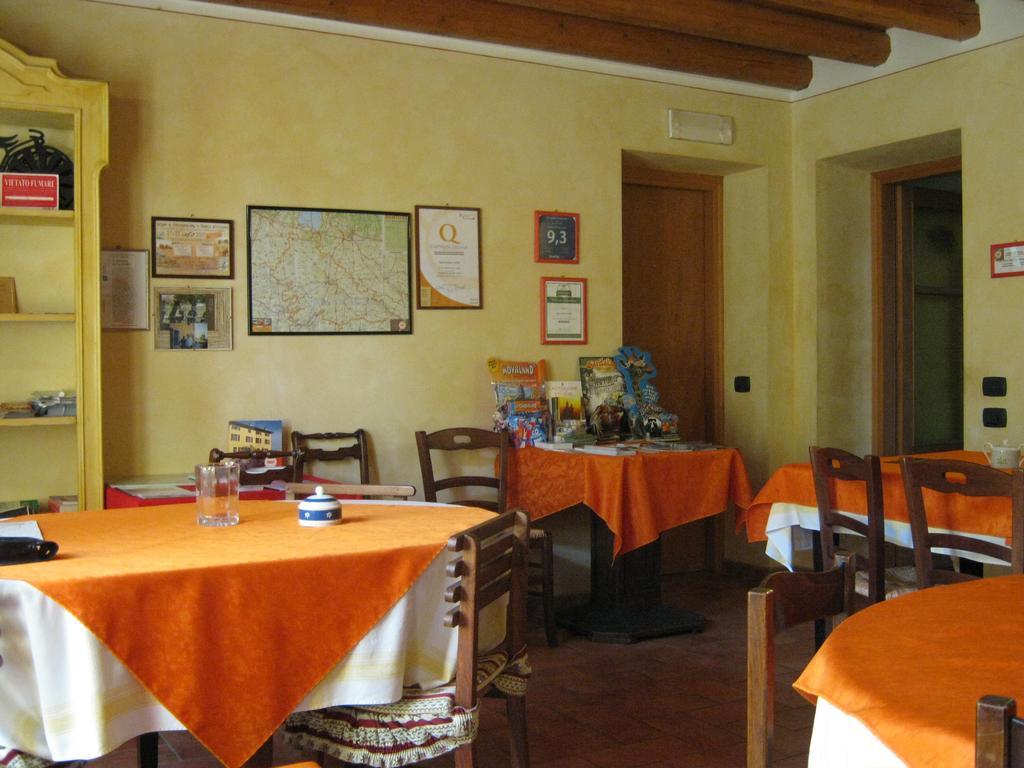 Agriturismo Trebis Volta Mantovana Eksteriør billede