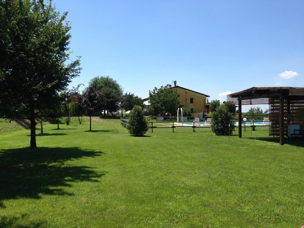 Agriturismo Trebis Volta Mantovana Eksteriør billede